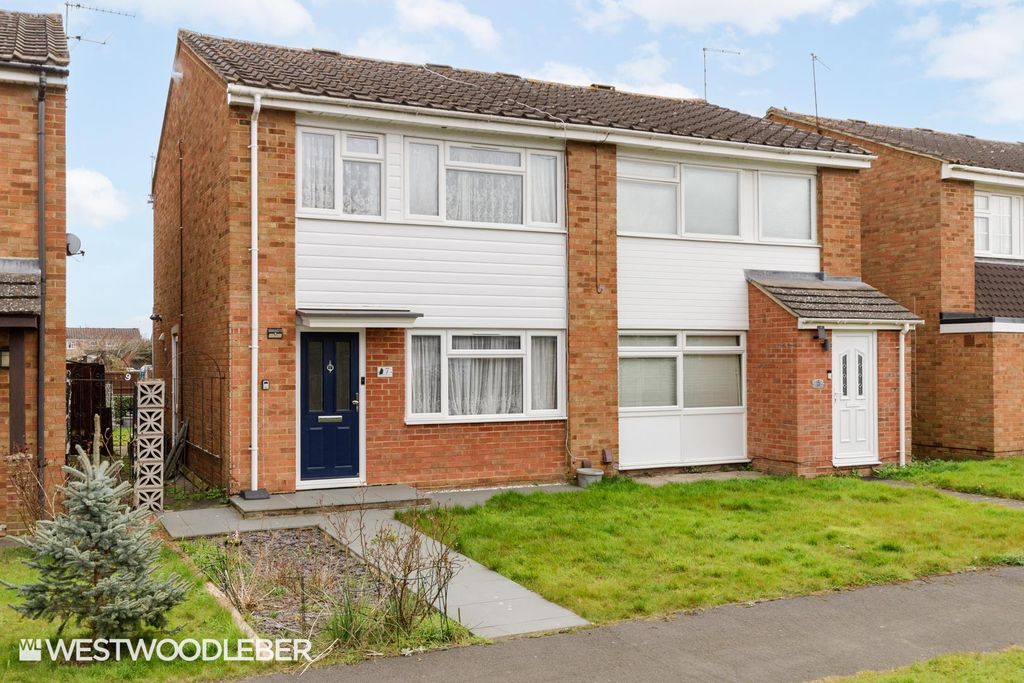 Property photo 1 of 17 Championsway_5.Jpg