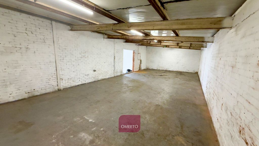 Property photo 3 of 3 Side Store
