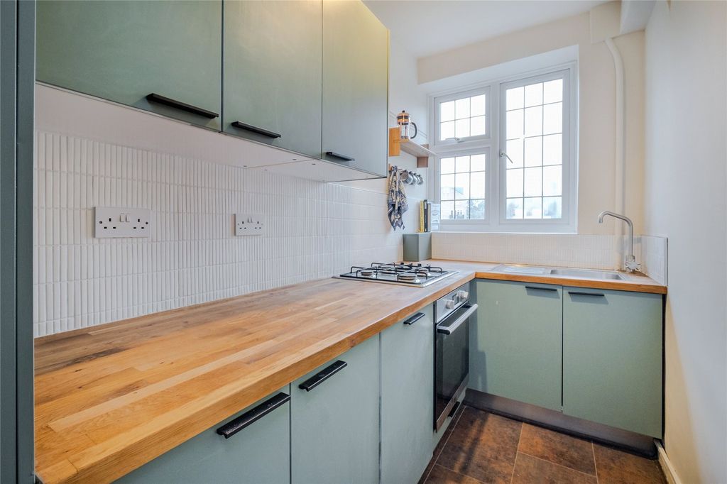 Property photo 2 of 7 Picture No. 05