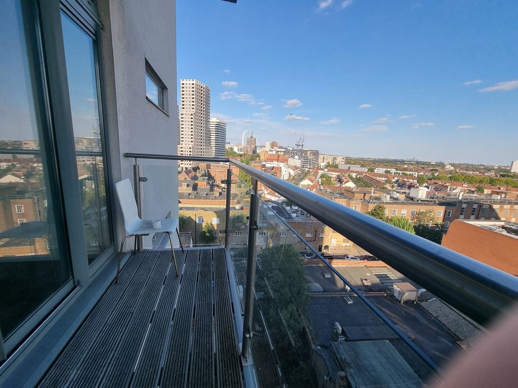 Property photo 1 of 12
