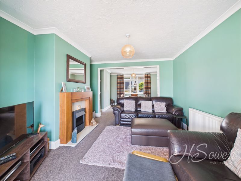 Property photo 2 of 19 Photo 12
