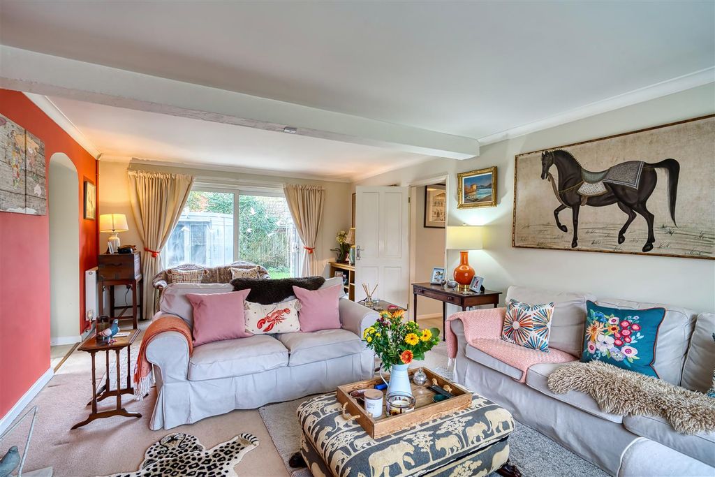 Property photo 2 of 10