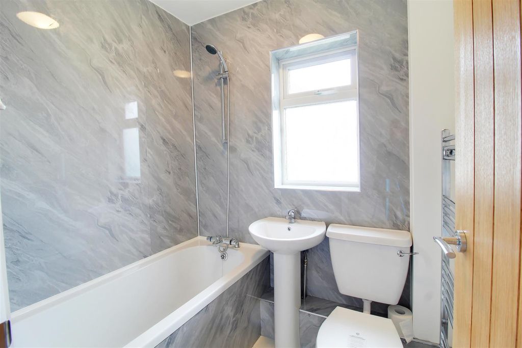 Additional image 8 of 2 bed maisonette for saleStation Close, Brookmans Park AL9
