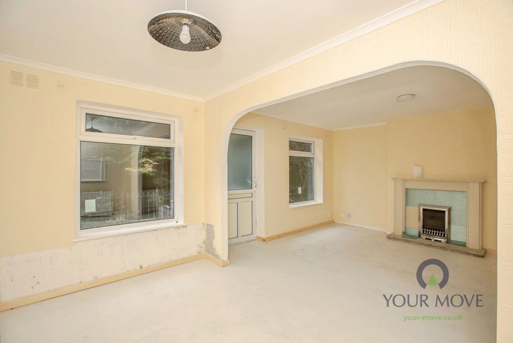 Property photo 3 of 12 Pbox-Img.Jpg