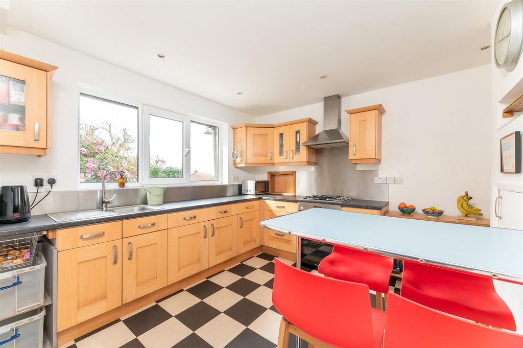 Additional image 7 of 4 bed detached house for saleGhyll Beck Drive, Otley LS21