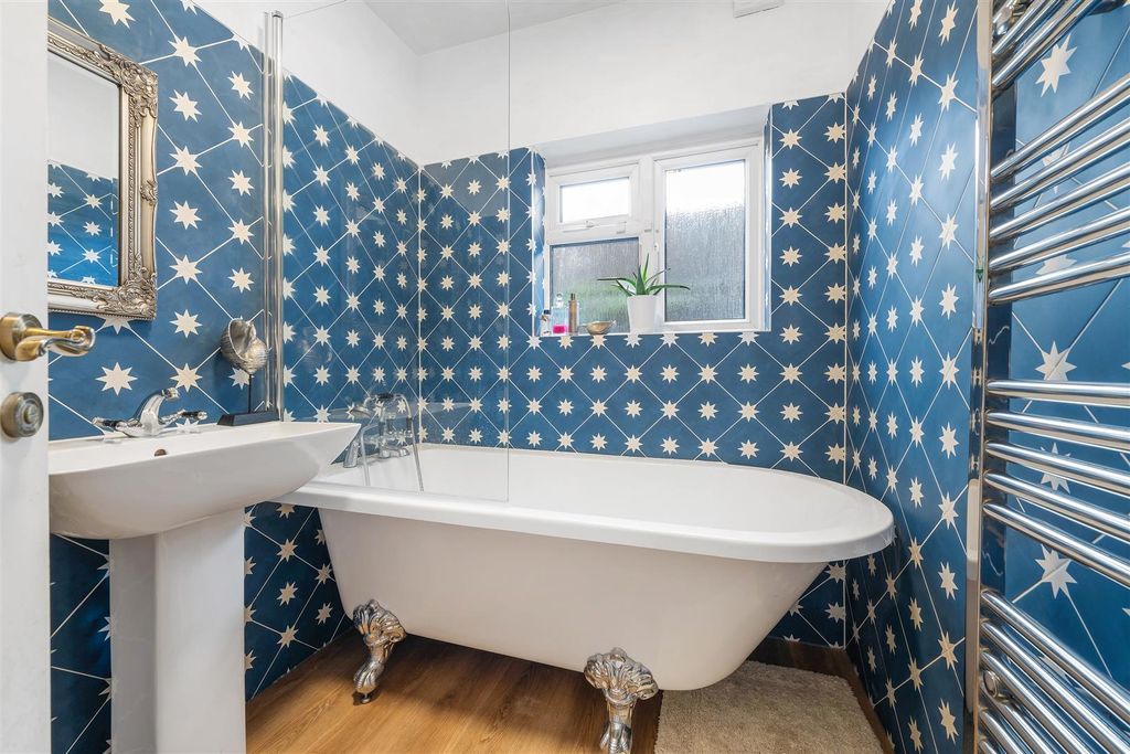 Property photo 1 of 12 Phoenix Road-7.Jpg