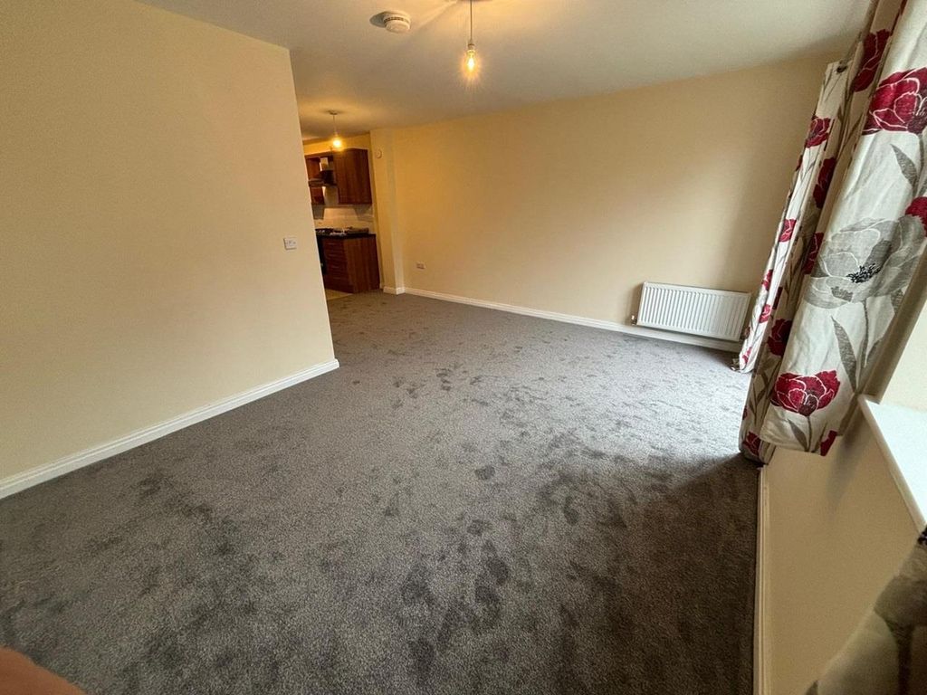 Property photo 2 of 14 O_1Ibbmoi3O1l751Ovj1l6J3E7Lps0.Jpg