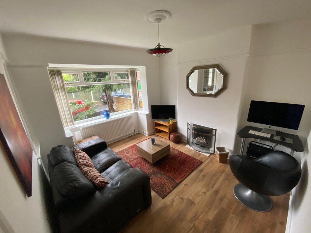 Property photo 3 of 27 Liv