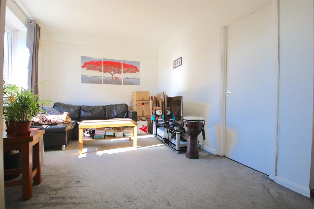 Property photo 2 of 6 Img_9924.Jpg