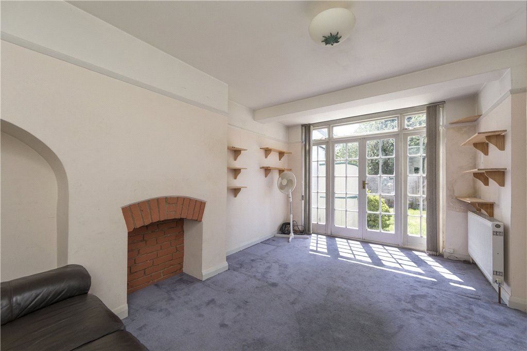 Property photo 2 of 9 Picture No. 15