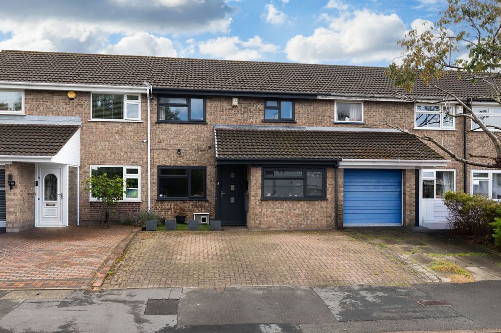 Property photo 1 of 17