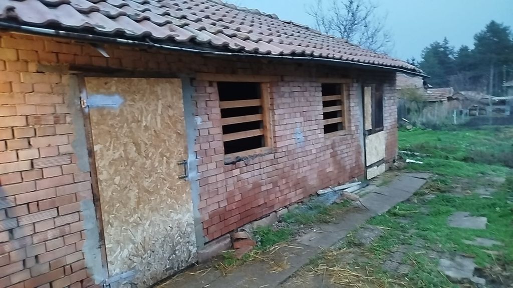 Property photo 2 of 11