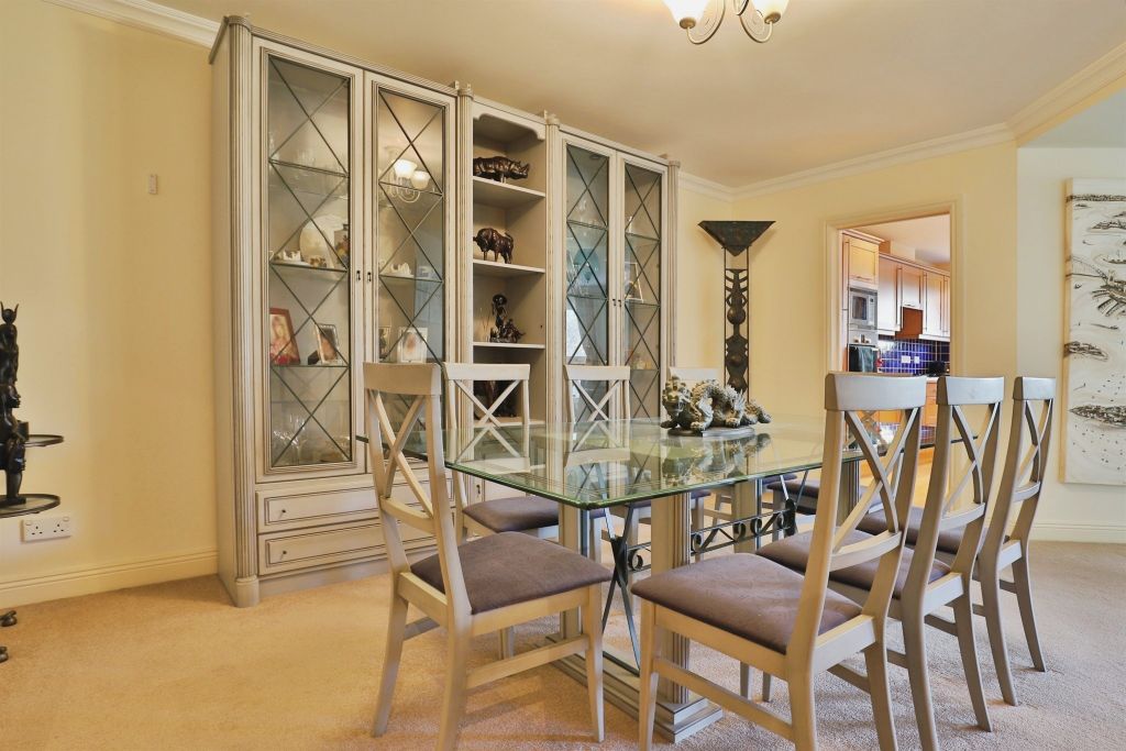 Property photo 3 of 20