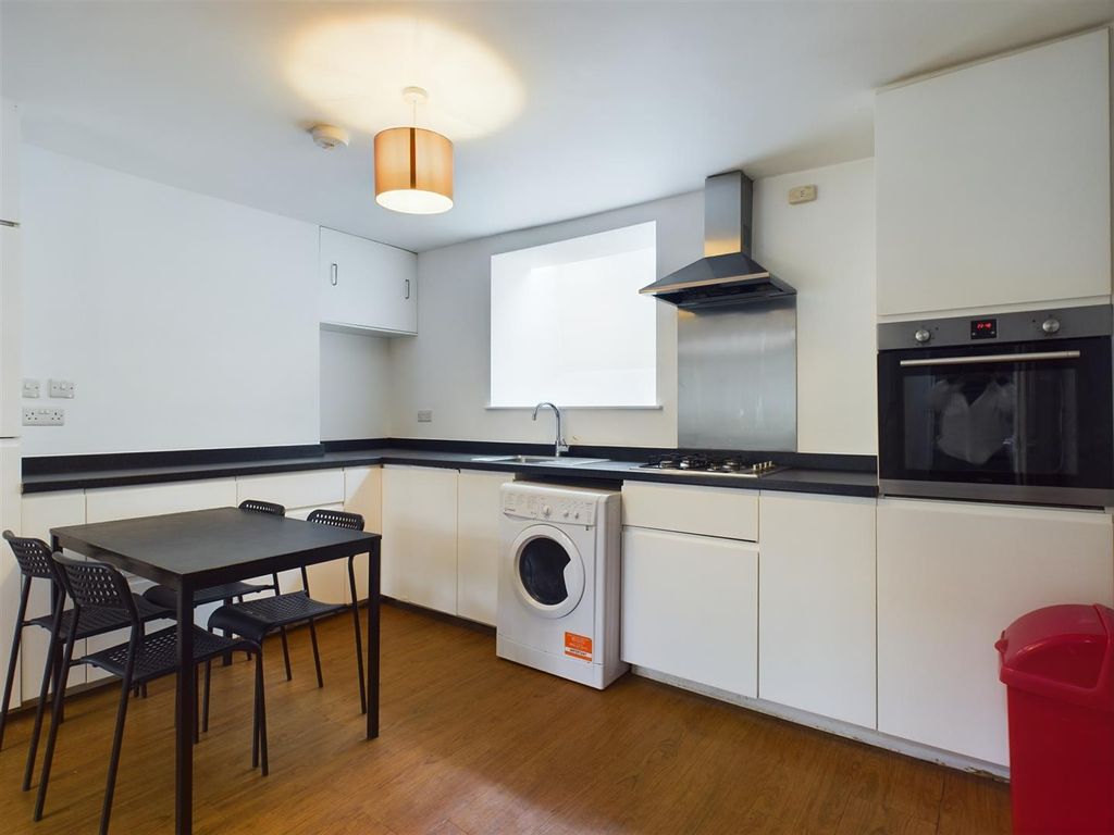 Property photo 3 of 10 Cam02534G0-Pr0404-Still001.Jpg