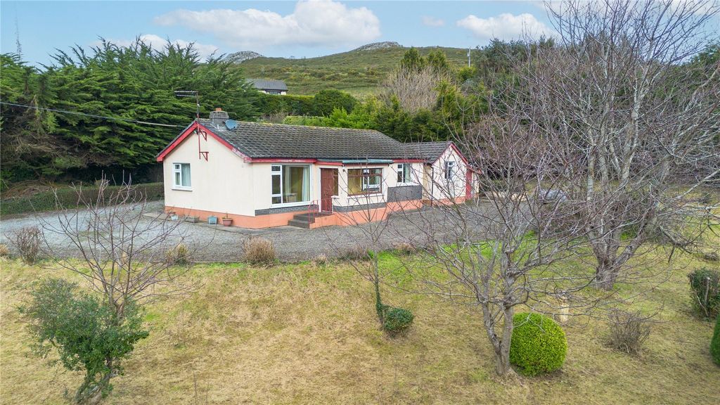 Property photo 1 of 28 Picture No. 04