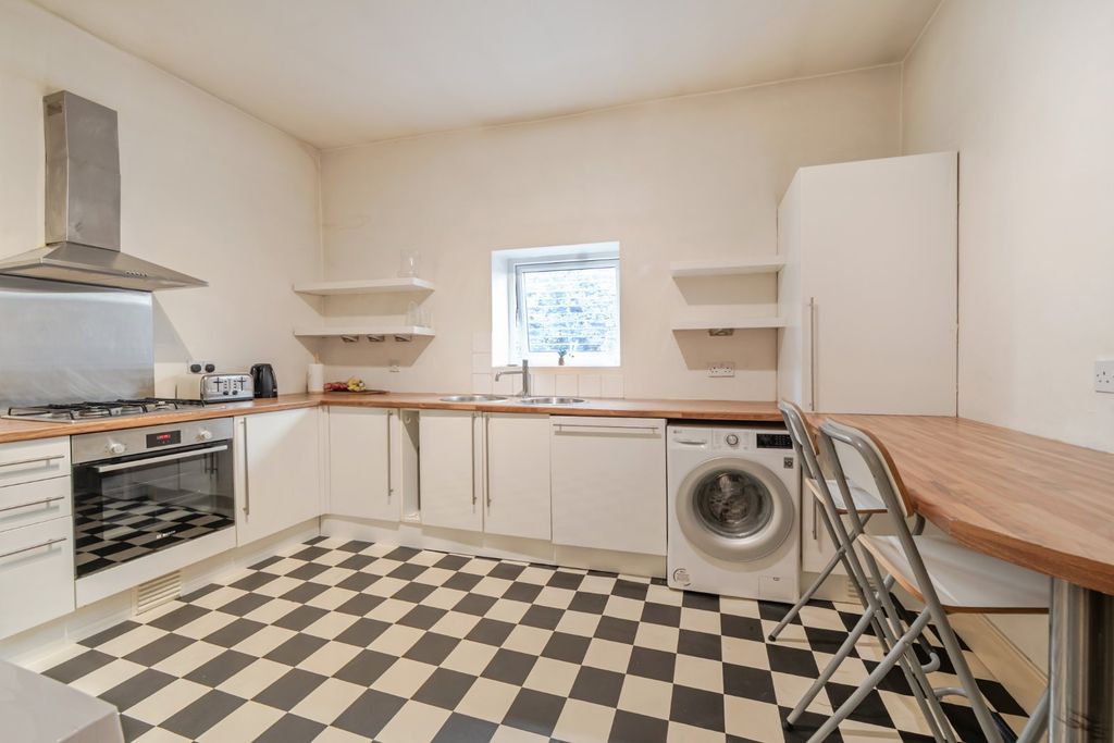 Property photo 3 of 11 Picture No. 09