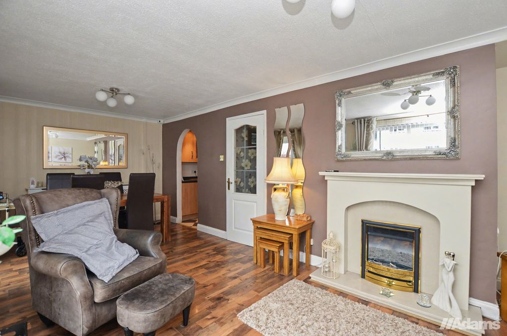 Property photo 2 of 23