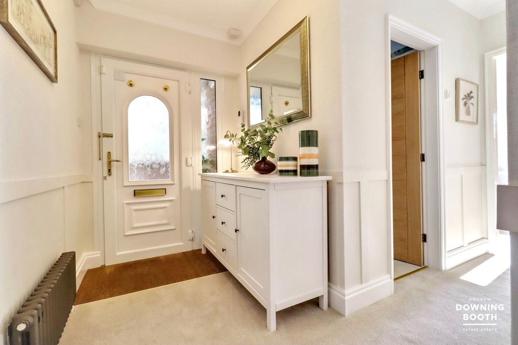 Property photo 3 of 24