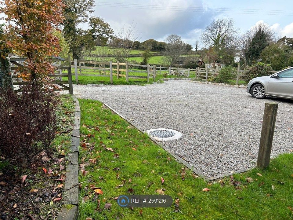 Property photo 3 of 12