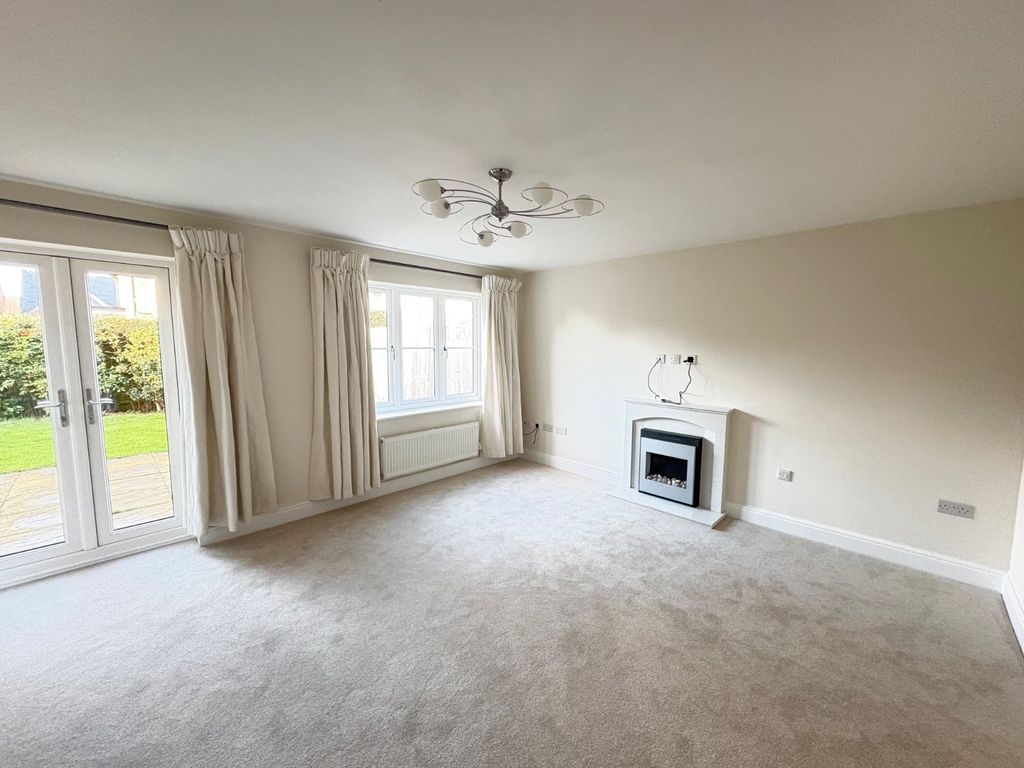 Property photo 2 of 10 Picture No. 11