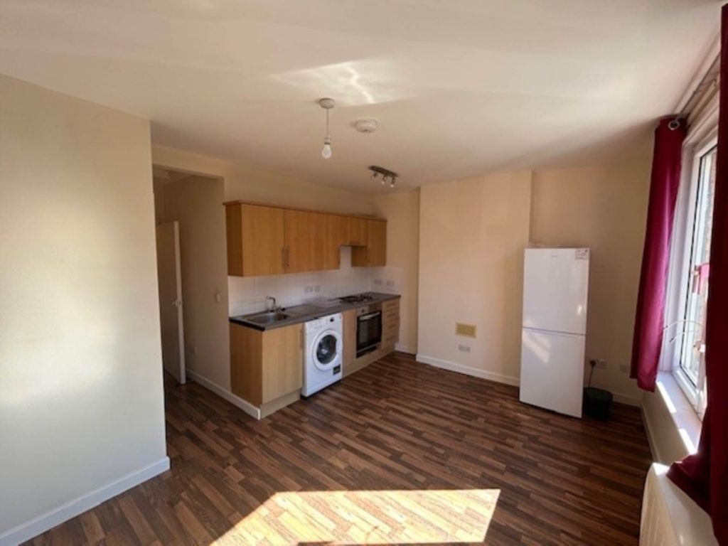 Property photo 2 of 6