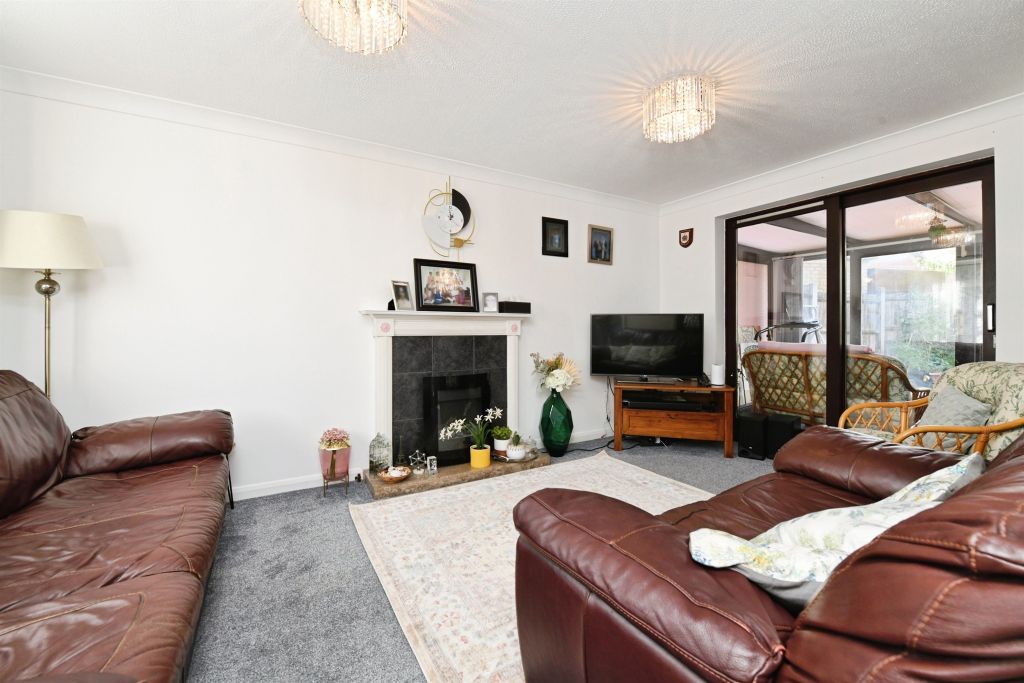 Property photo 3 of 21