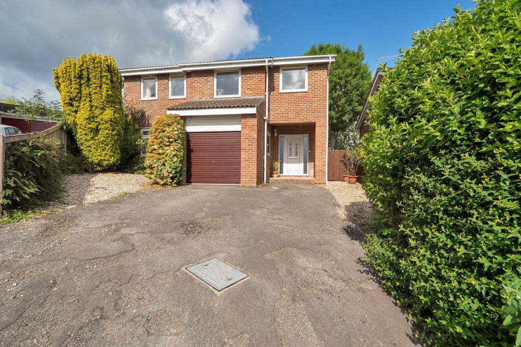 Property photo 1 of 26 1300560-2-683d98A552173