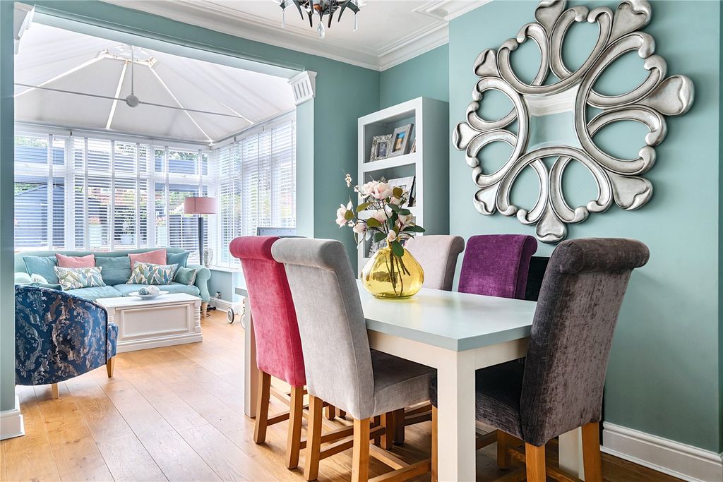 Property photo 3 of 37 Picture No. 05