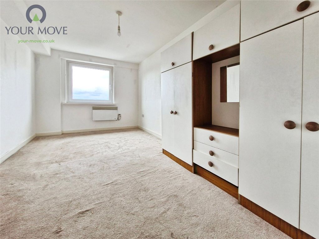 Property photo 3 of 7 Picture No. 06