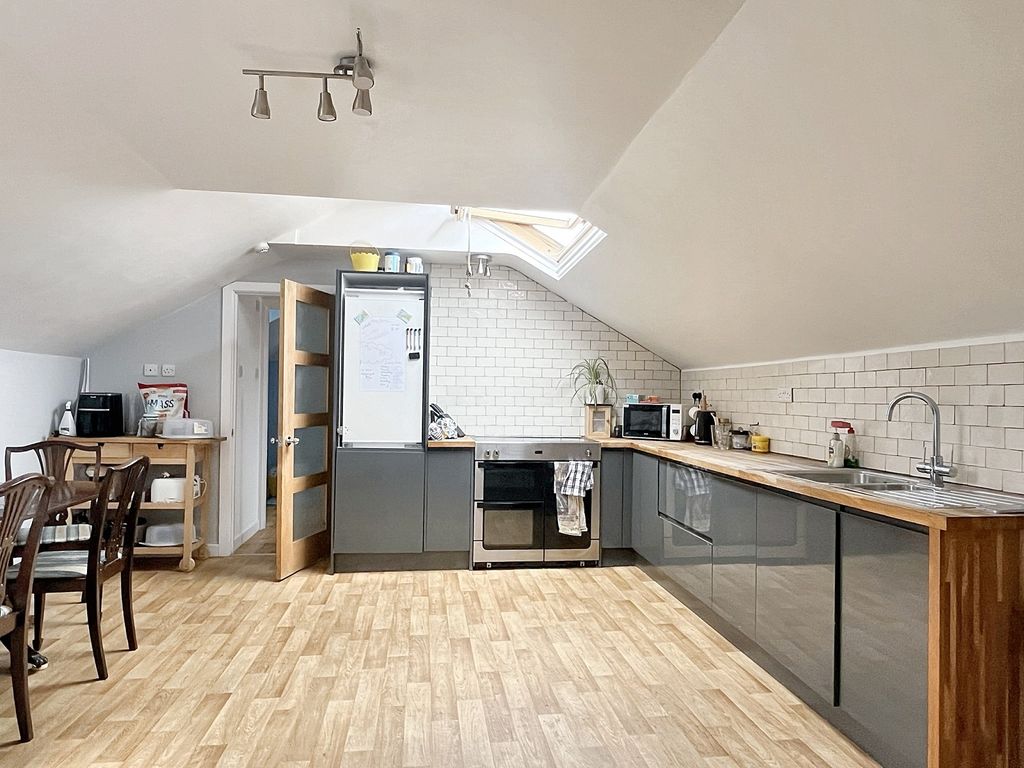 Property photo 3 of 9 Not Specified