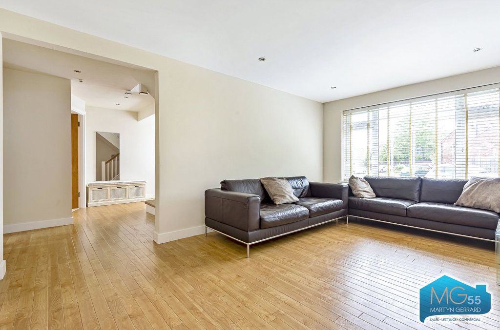 Property photo 2 of 10 Picture No. 09