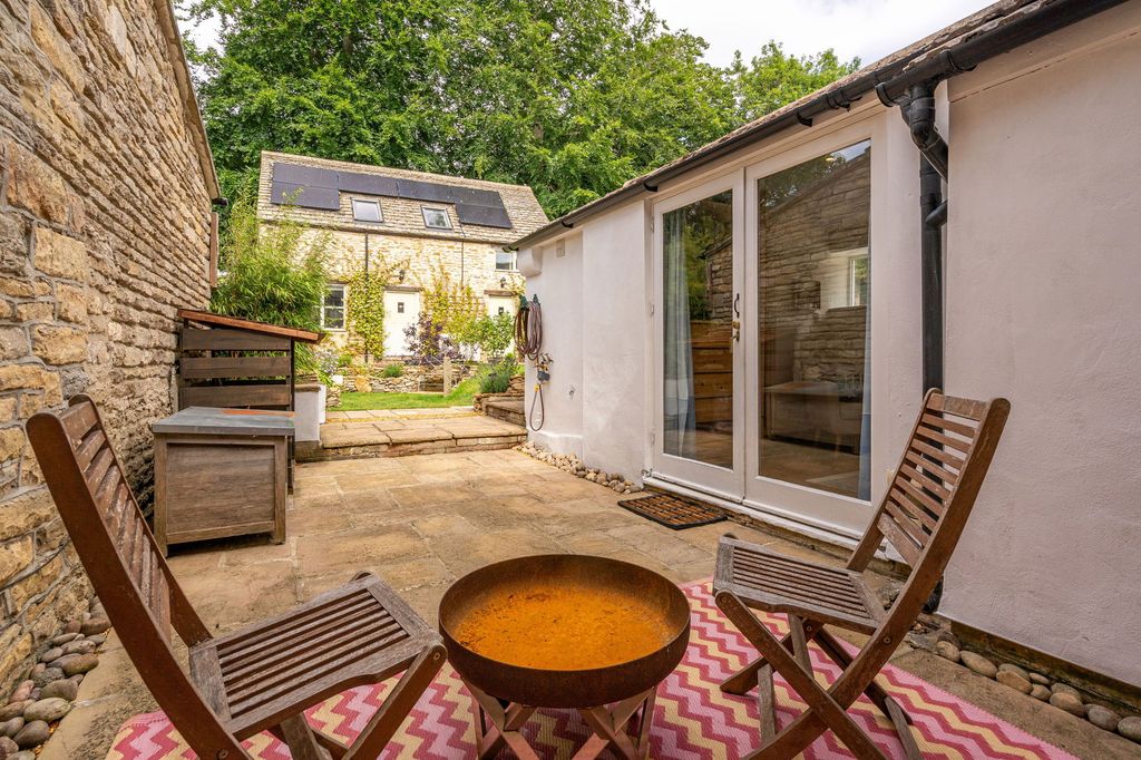 Cliff Road, Sherston SN16, 5 bed cottage for sale, £749,000 | PrimeLocation