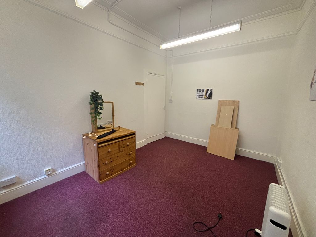 Property photo 2 of 12 2.Jpg