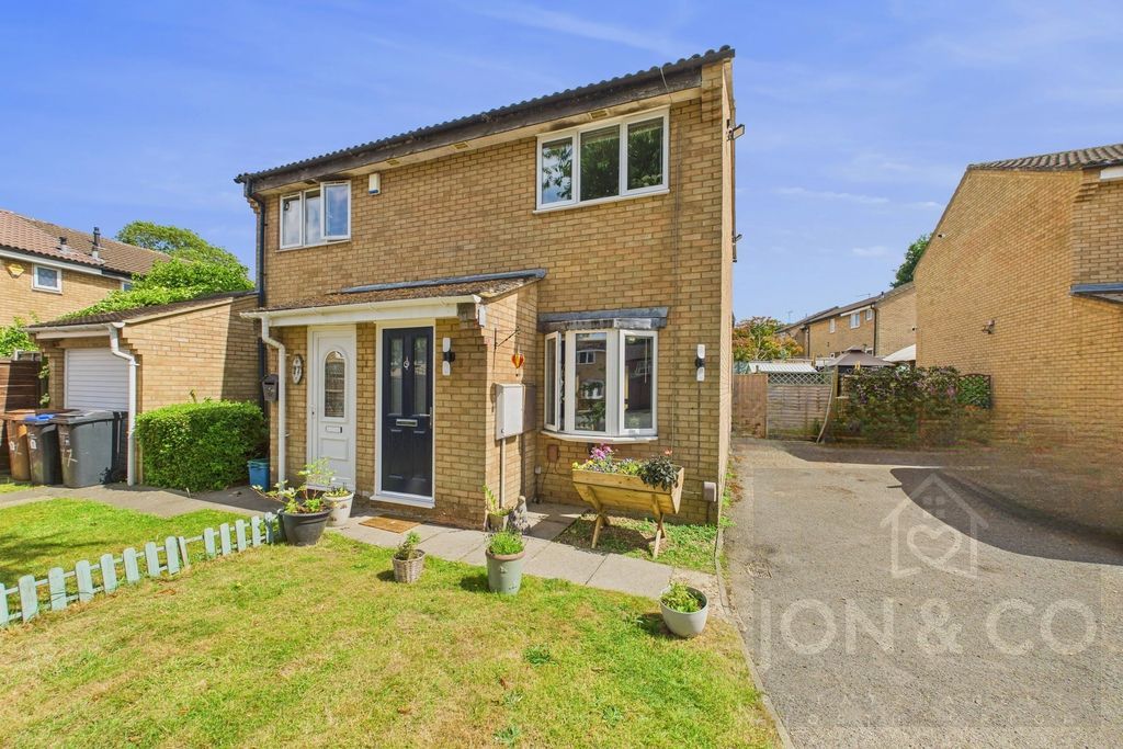 Property photo 1 of 11