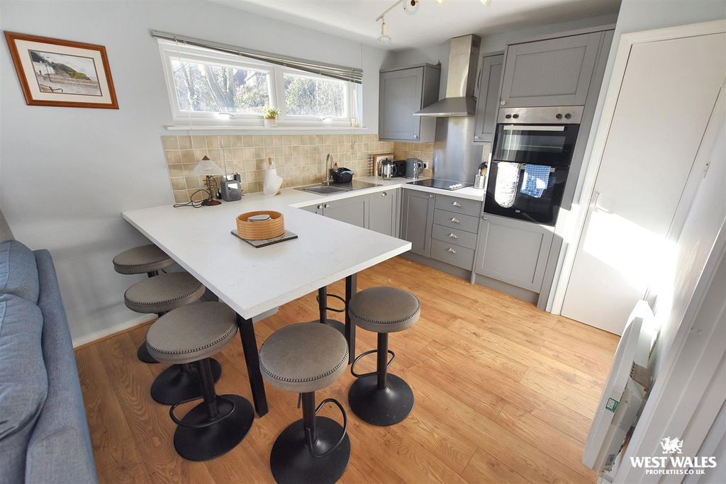Property photo 2 of 15 10 (37).Jpg