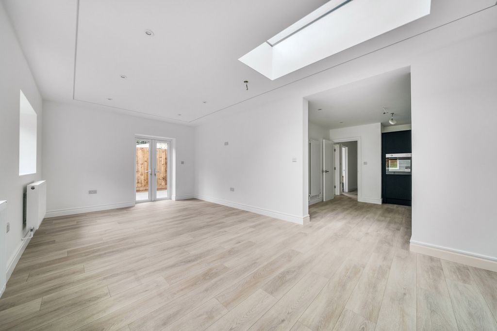 Property photo 2 of 20 1309208-9-6847Fb5...