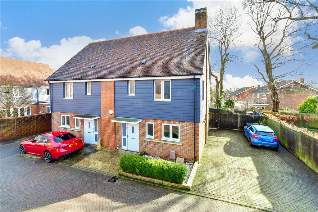 Property photo 1 of 13 External (Web) 1