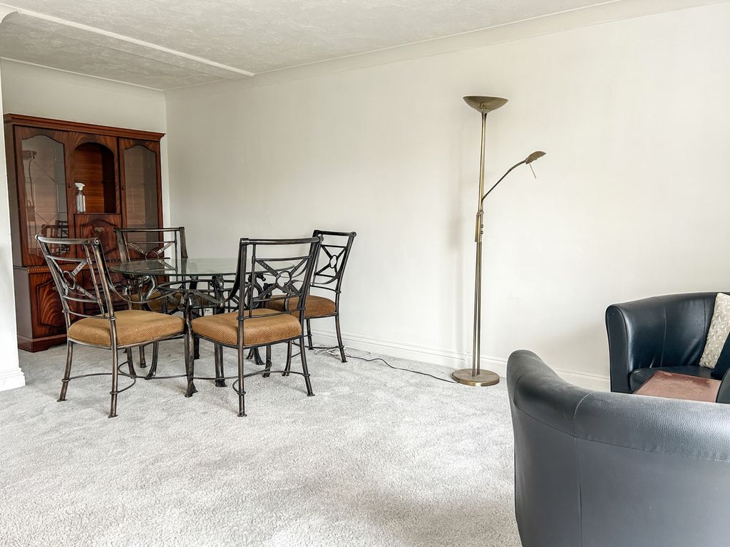 Property photo 3 of 7 Img_3057