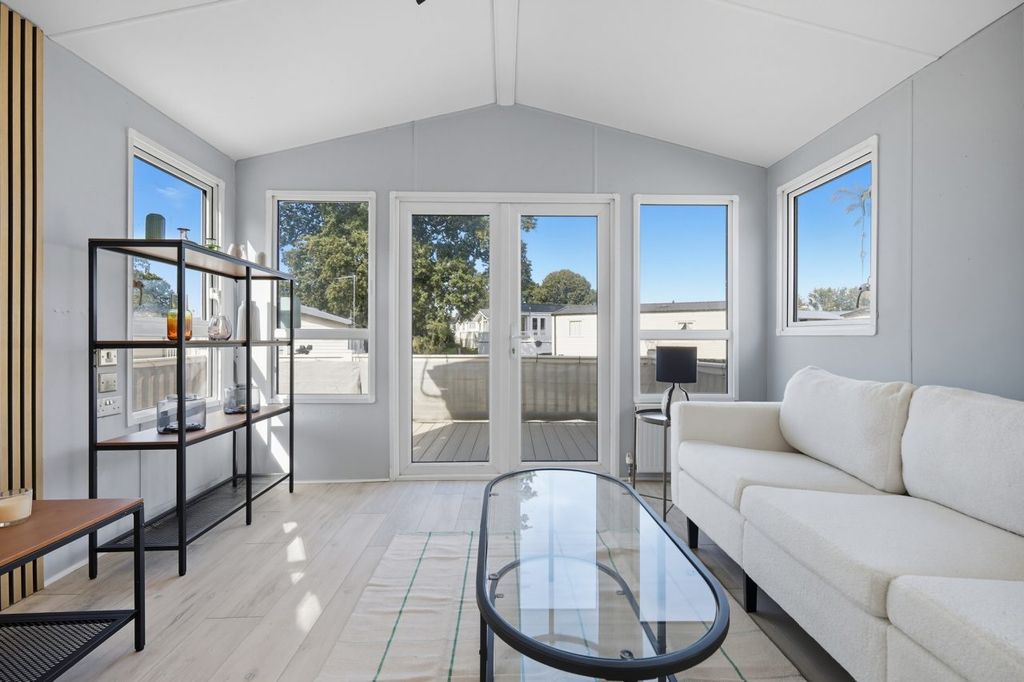 Property photo 3 of 10 Img 0894 1Cb235c8549A3331198400E20932A2F4