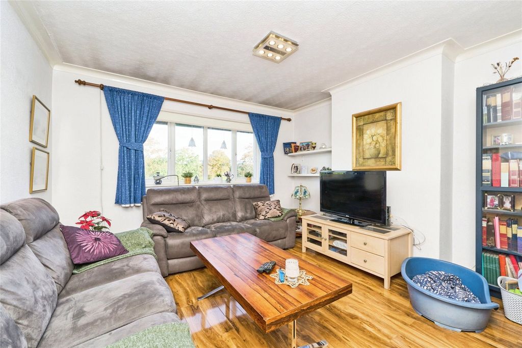 Property photo 2 of 16 Picture No. 07
