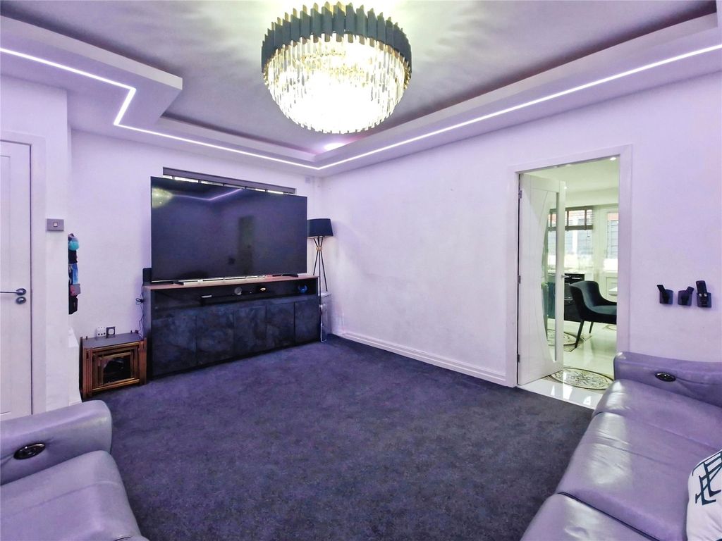 Property photo 3 of 20 Picture No. 22