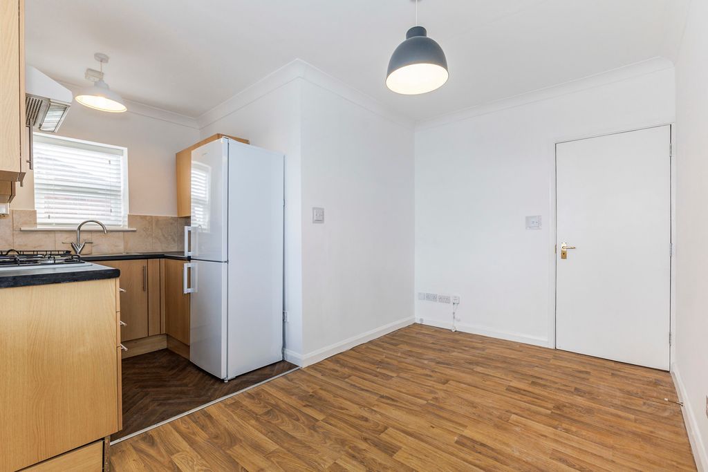 Property photo 3 of 14 Pbox-Img.Jpg