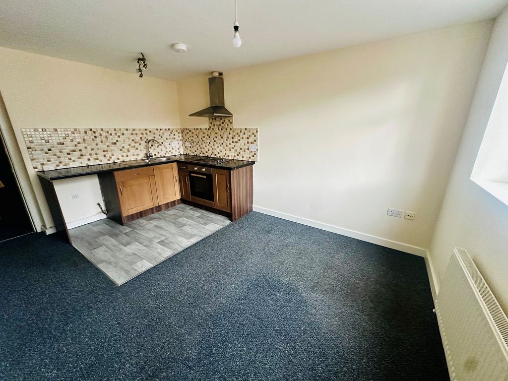 Property photo 1 of 2