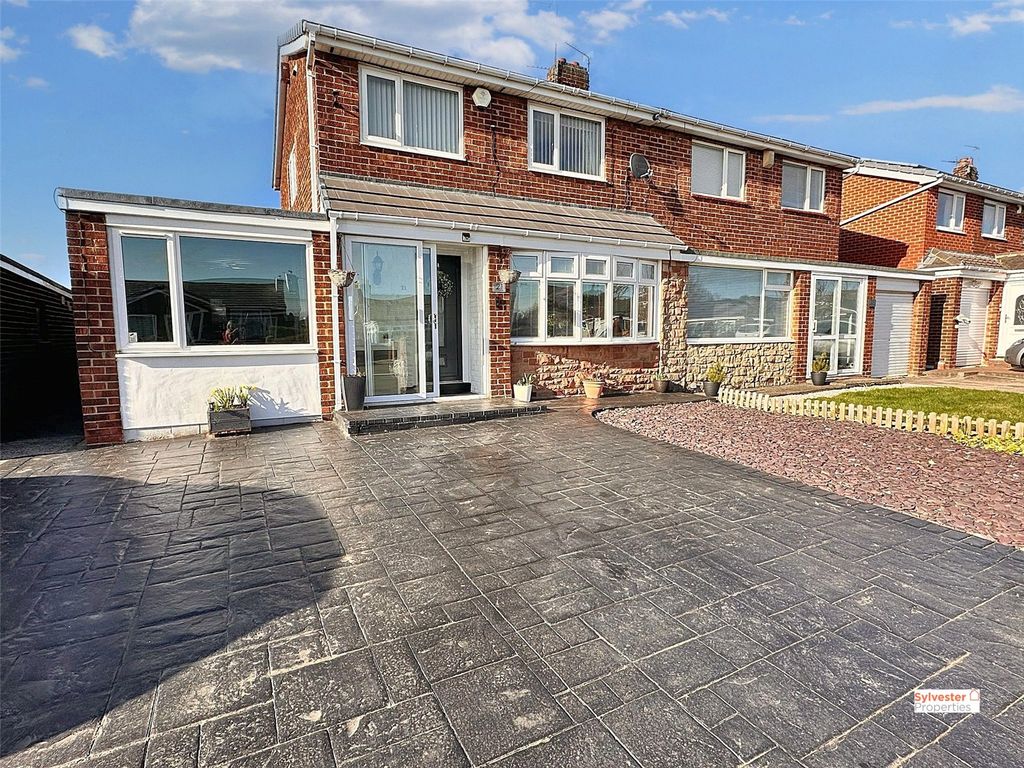 Property photo 1 of 25 Picture No. 23