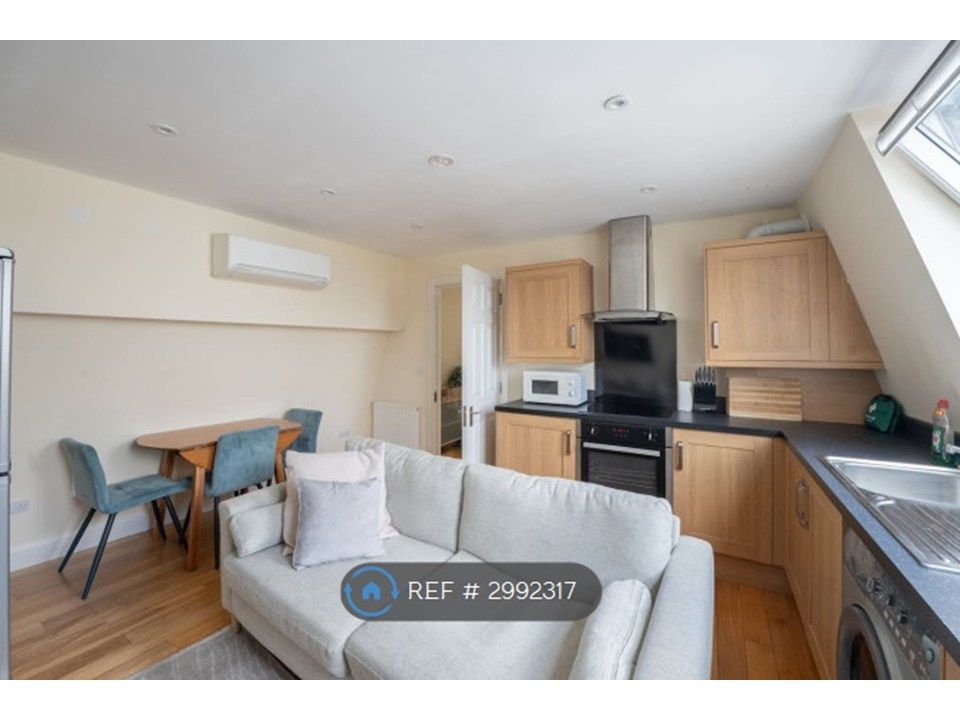 Property photo 3 of 25