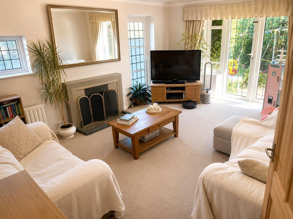 Property photo 2 of 14