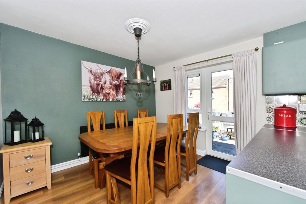 Property photo 3 of 17 Pbox-Img.Jpg