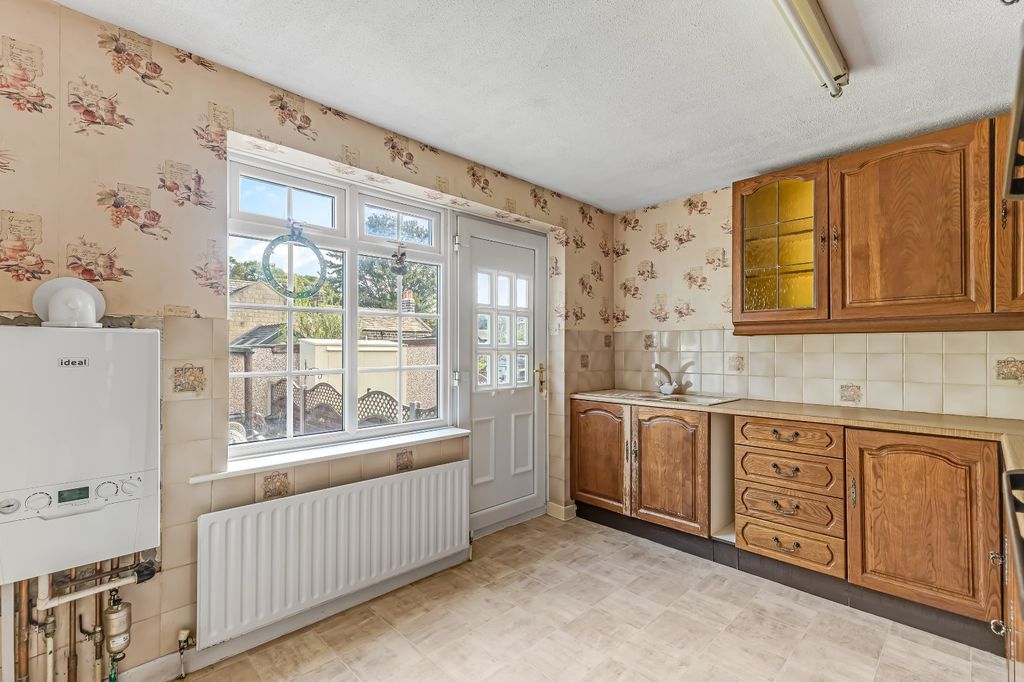 Property photo 3 of 14 Picture 3