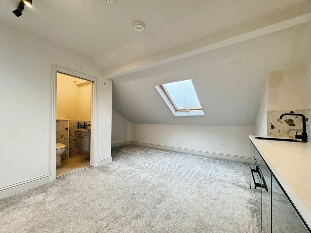 Property photo 2 of 9 Picture No. 01