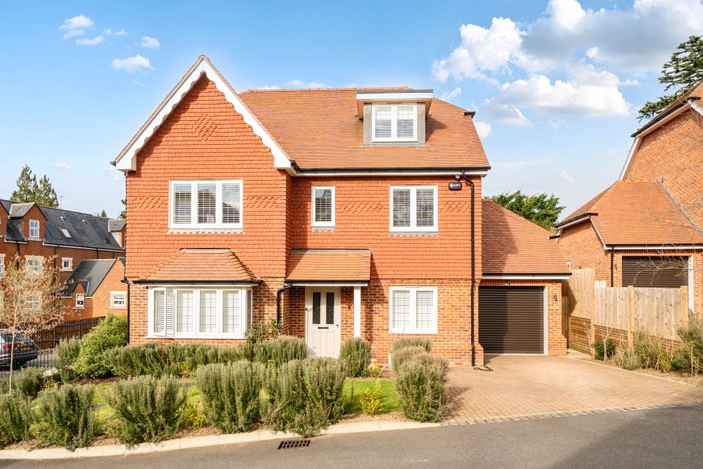 Property photo 1 of 14